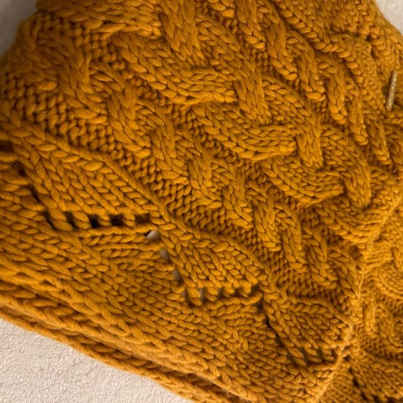 Michael Kors Luxe Maroon Pointelle Cable Knit Infi - Picture 9 of 9